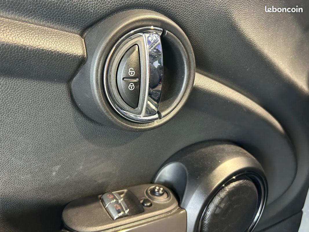 MINI Mini 1.2 102ch One - 2015 - 90 000 km - Toit ouvrant- Harman Kardon - EDITION MARYLEBONE (image 19)