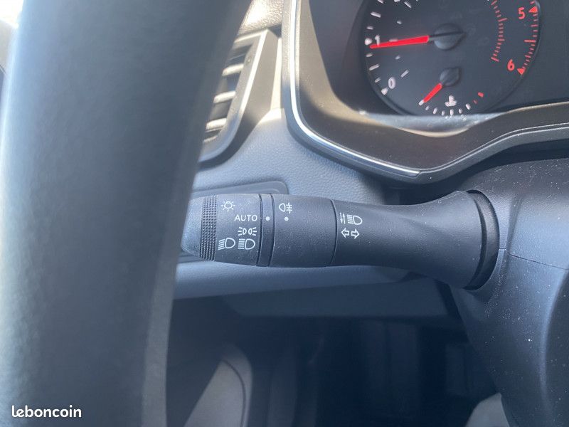 Renault CLIO V STE 1.5 BLUE DCI 85CH AIR NAV (image 10)