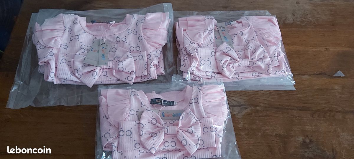 Voir prix pour les très beaux ensembles pièces petite fille