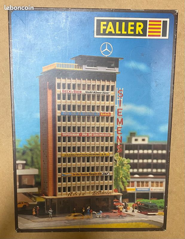 Maquette Faller HO - Immeuble gratte ciel B-905 (image 1)