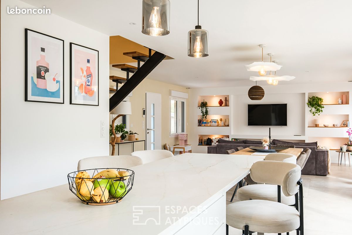 Maison 10 pièces 277 m² · à Saint-Varent · 277 m² · 349 000 €
