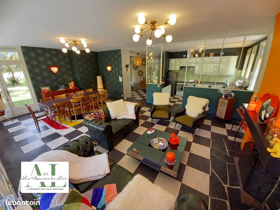 Maison 8 pièces 179 m² · à Bazouges Cré sur Loir · 179 m² · 399 000 €