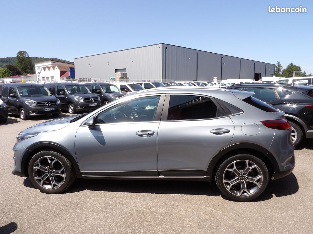 Kia XCEED 1.6 CRDI 136CH MHEV DESIGN DCT7 MY22 (image 11)