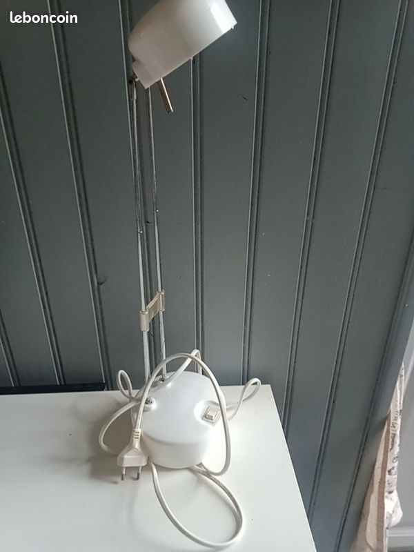 Petite lampe de bureau (image 6)