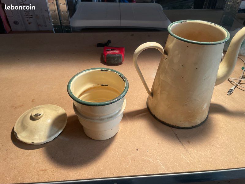 Cafetière ancienne (image 3)