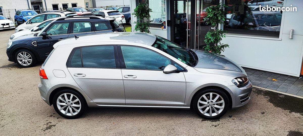 Volkswagen GOLF VII 1.4 TSI 140CH HIGHLINE DSG7*KEYLESS*LANE ASSIST*A.C.C*CAMERA*PARK ASSIST*WEBASTO (image 7)