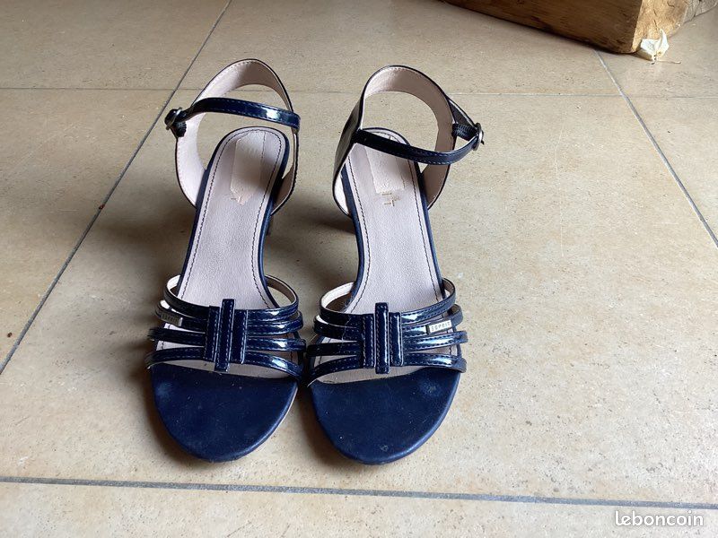 Sandales bleues marines (image 2)