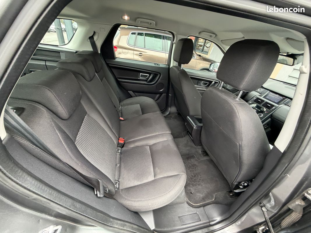 Land Rover Discovery Sport 2.0 TD4 150 Pure 4WD 4x4 Excellent état Garantie 1an (image 5)