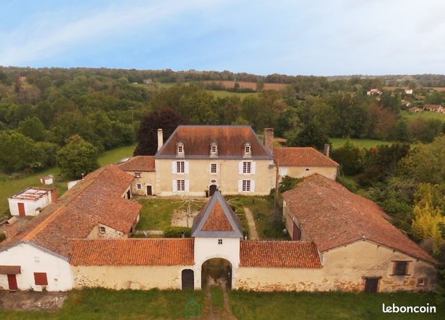 Propriété 13 pièces 550 m²