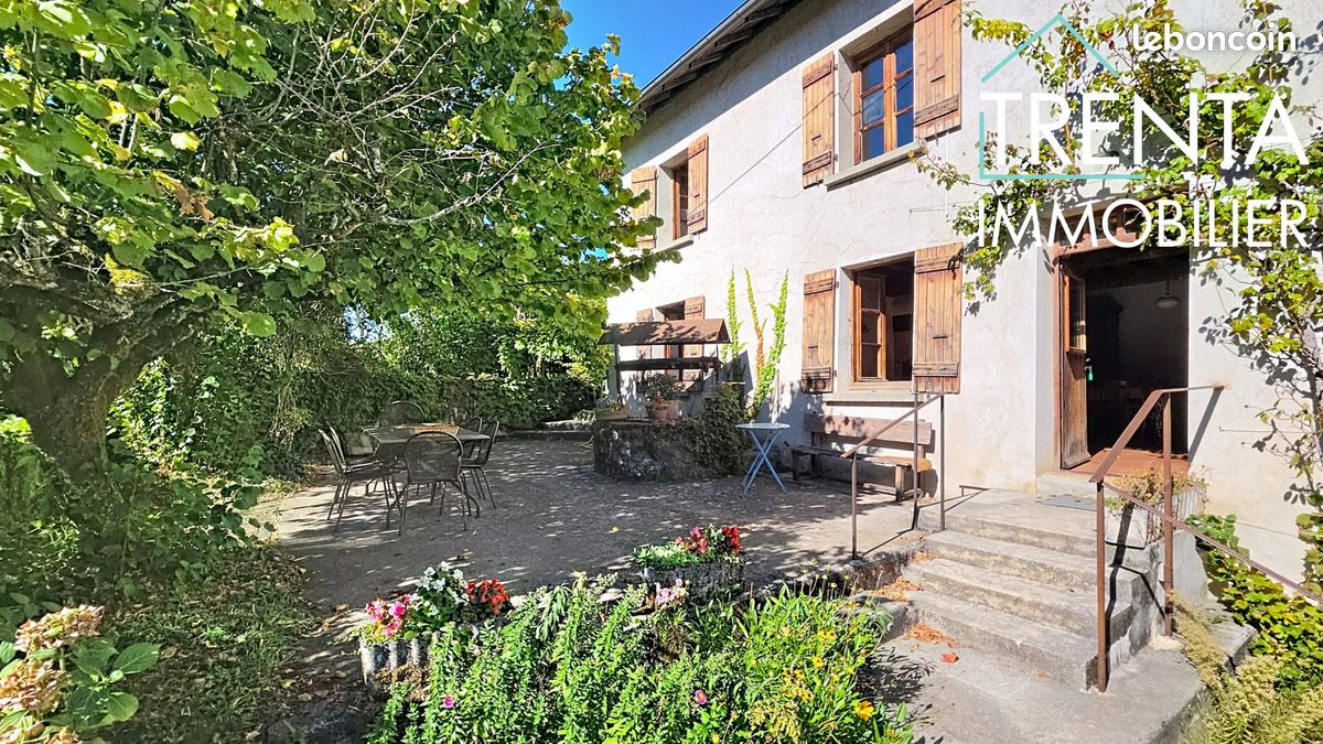 Maison 9 pièces 189 m² · à Faverges-de-la-Tour · 189 m² · 255 000 €