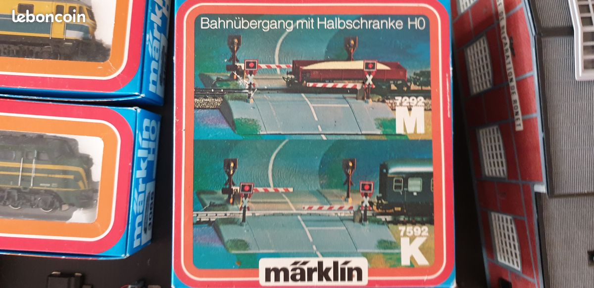 Train electrique HO marklin (réseau complet) (image 8)