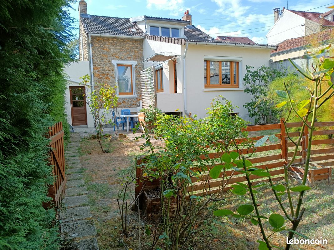Maison 4 pièces 97 m² · à Corbeil-Essonnes · 97 m² · 245 000 €