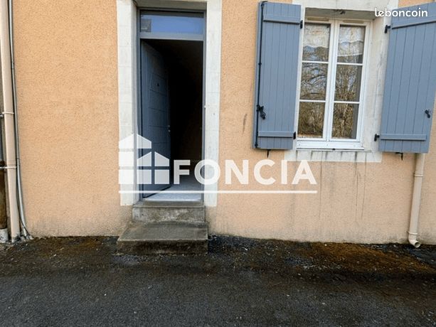 https://img.leboncoin.fr/api/v1/lbcpb1/images/03/3d/85/033d8582e211dcf349feb56d682a2b5e3da252a9.jpg?rule=ad-image