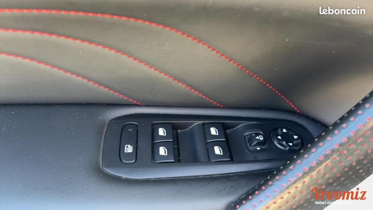 Peugeot 308 GENERATION-II 2.0 BLUEHDI 150 GT LINE*17 (image 17)
