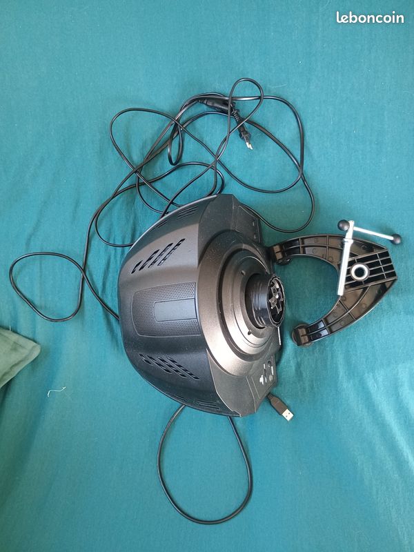 THRUSTMASTER T300 : base + pedal + etc (image 1)