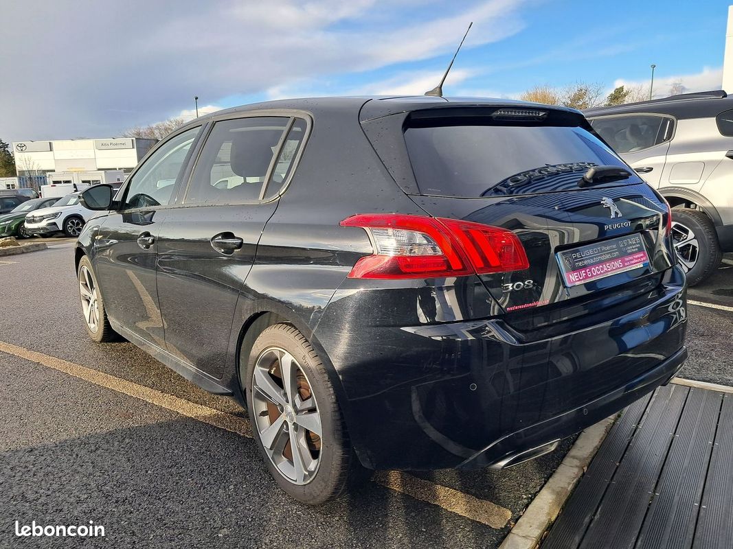 Peugeot 308 1.2 110CH E6.3 S&S STYLE (image 3)