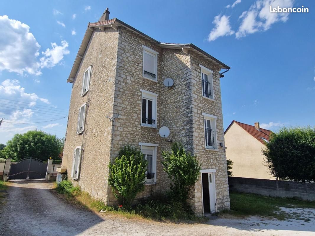 Appartement 1 pièce 37 m² · à Moret-Loing-Et-Orvanne · 37 m² · 99 000 €