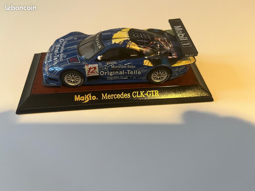 Staré retro kovové autíčko, MERCEDES CLK-GTR, MAISTO, měřítko1:26