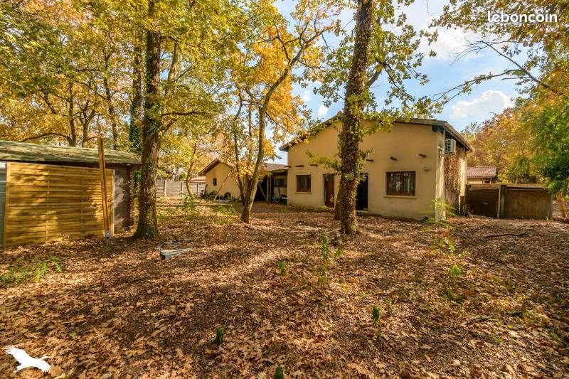 Maison 11 pièces 250 m² · à Mios · 250 m² · 684 816 €