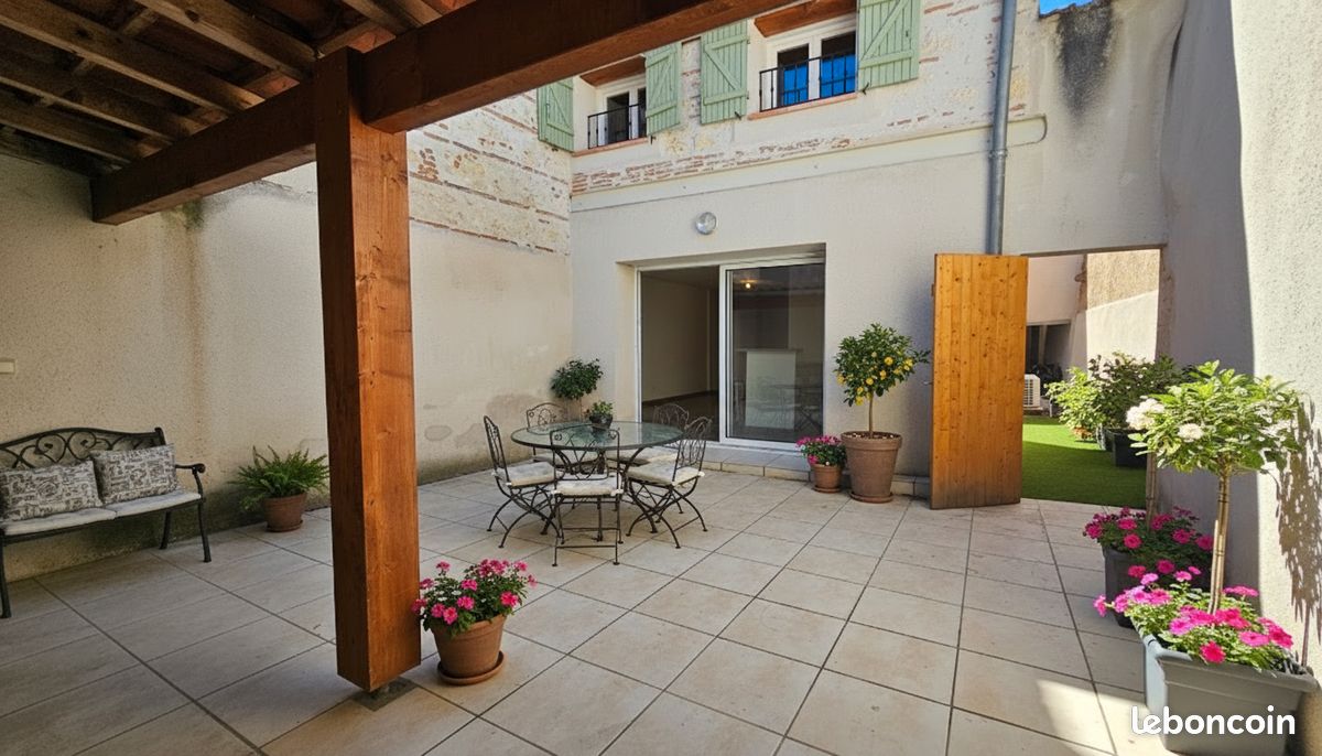 Immeuble 10 pièces 273 m² · à Agen · 273 m² · 302 000 €
