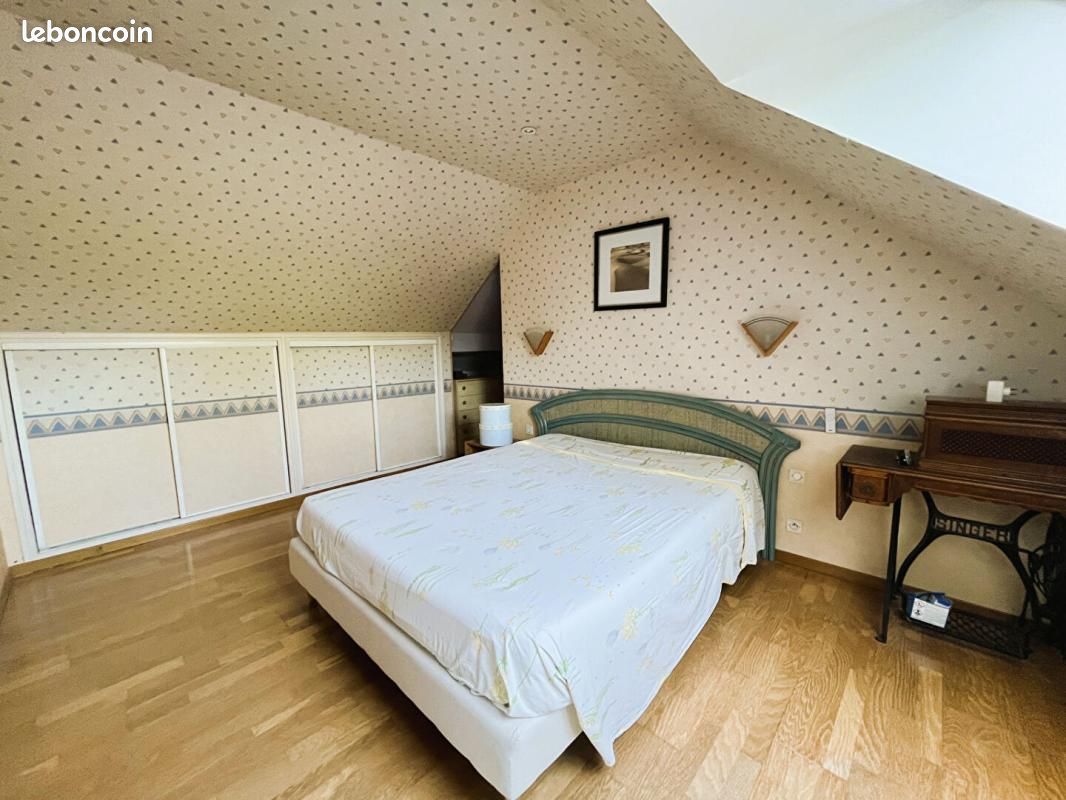Maison 8 pièces 210 m² (image 12)