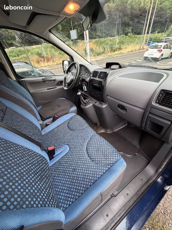 Fiat Scudo Combi II LH1 2.0 Multijet 16v 120ch 8/9 places 2011 (image 6)