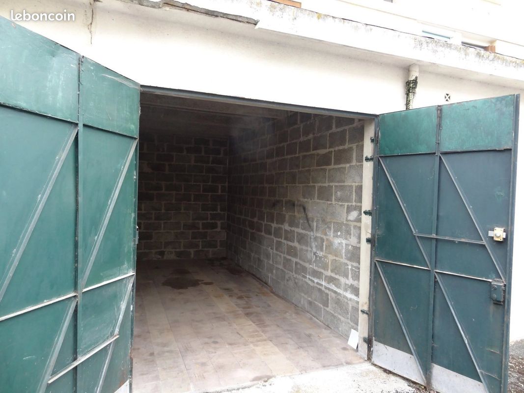 Parking 14 m² · à Caen · 14 m² · 70 €