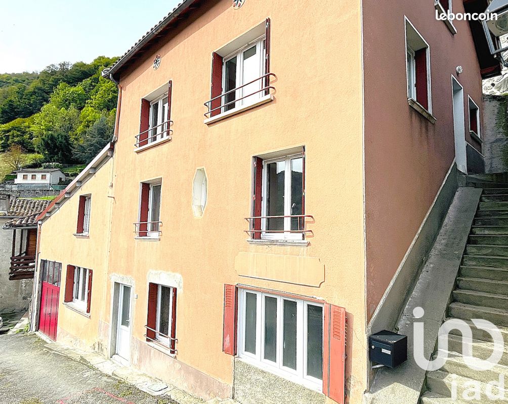 Maison 8 pièces 236 m² · à Sost · 236 m² · 139 000 €