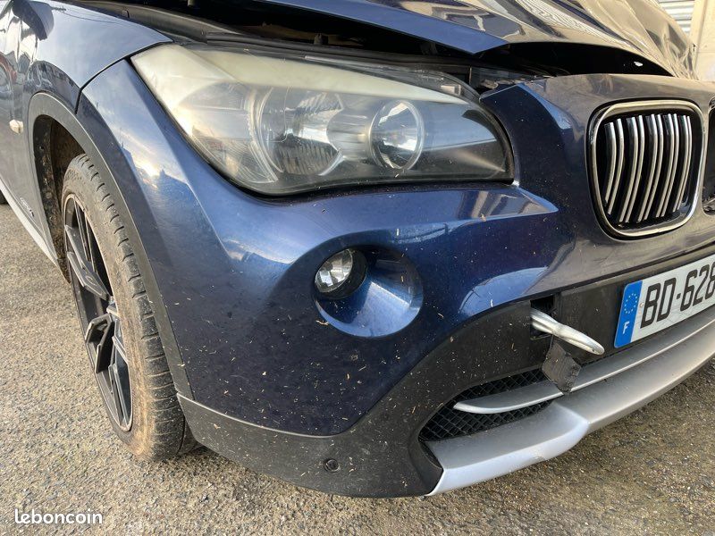Phare passager bmw x1 halogène très bon état Envoie possible dans toute la France Prix 150 (image 1)