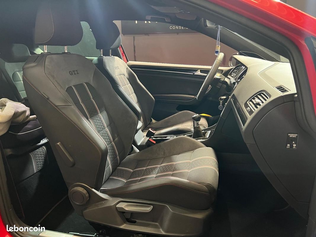 VOLKSWAGEN GOLF VII 2.0L TSI 265CH GTI Clubsport (image 10)