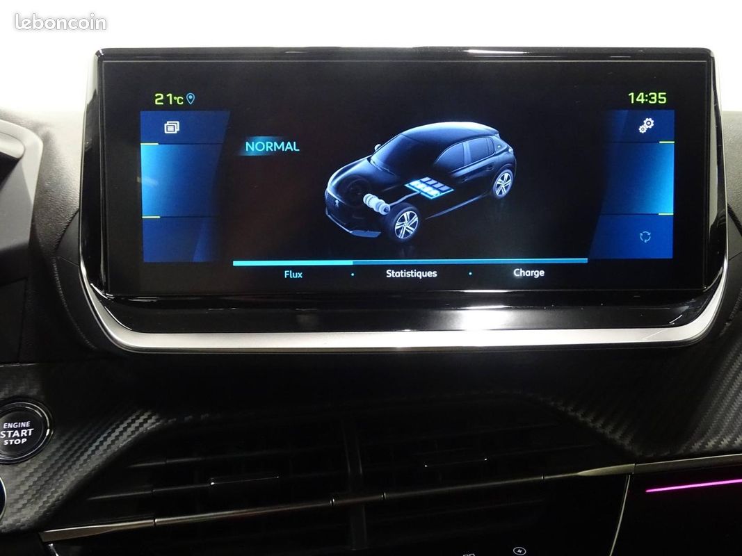 Peugeot 208 e-208 136ch GT Pack (image 25)