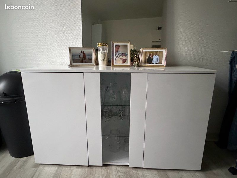 Buffet / vaisselier lumineux (image 1)