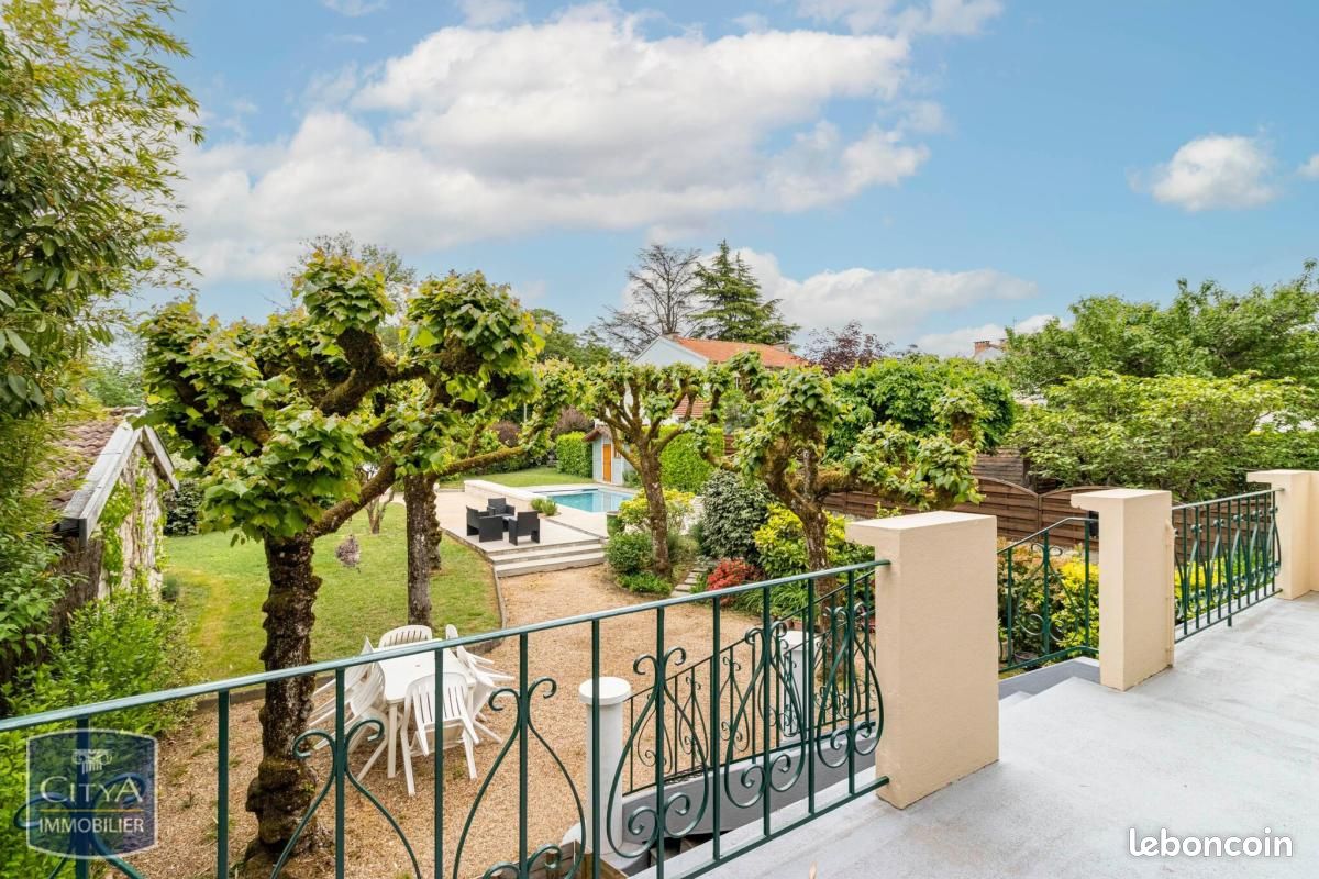 Maison 4 pièces 121 m² · à Boulazac Isle Manoire · 121 m² · 330 000 €