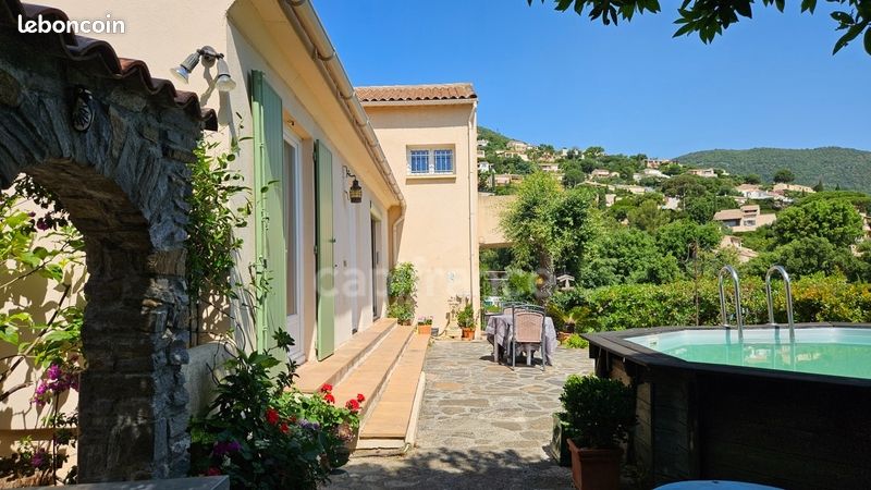Maison 6 pièces 133 m² · à Cavalaire-sur-Mer · 133 m² · 895 000 €