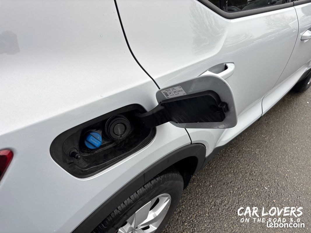 VOLVO XC40 D3 AdBlue 150 ch Geartronic 8 Business (image 27)
