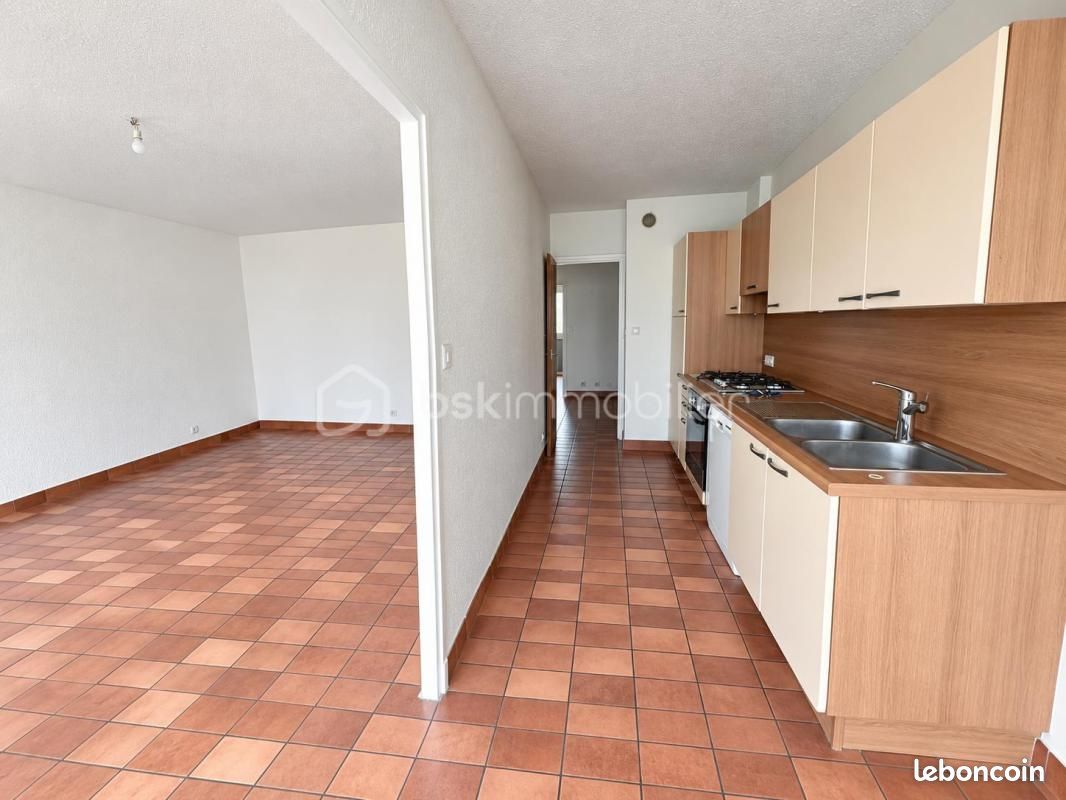 Appartement 5 pièces 98 m² · à Saint-Jean-de-Maurienne · 98 m² · 169 000 €