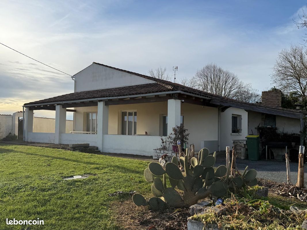 Maison 6 pièces 148 m² · à Balanzac · 148 m² · 264 000 €