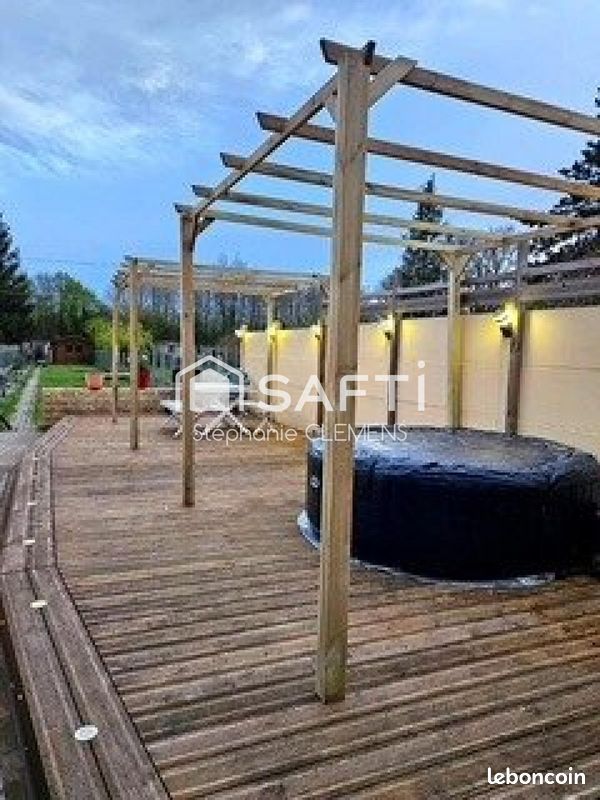 Maison 6 pièces 129 m² · à Grenay · 129 m² · 170 000 €