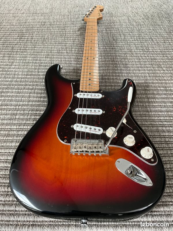 FENDER STRAT Custom Shop Contemporary Series 2001 (image 1)