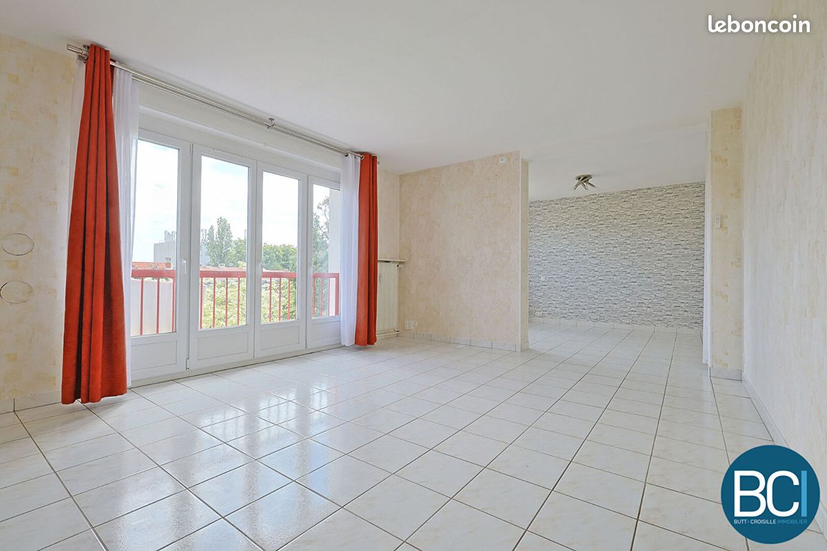 Appartement 4 pièces 101 m² · à Nancy · 101 m² · 160 000 €