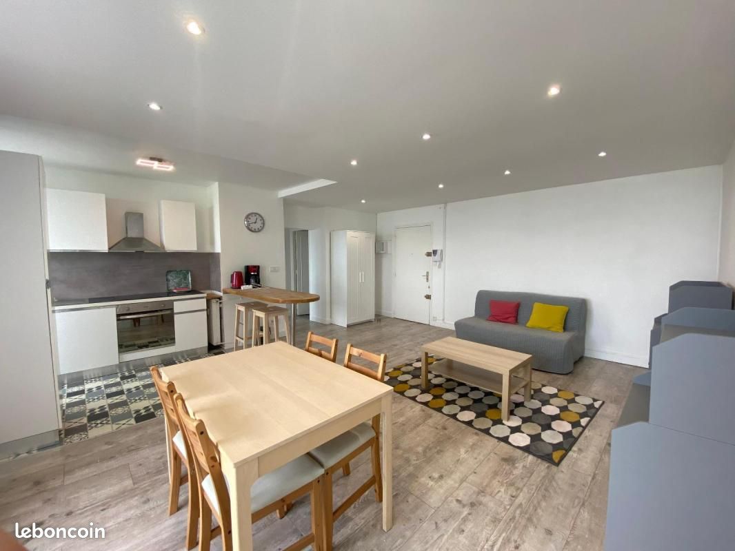 Appartement 2 pièces 48 m² · à Angers · 48 m² · 810 €