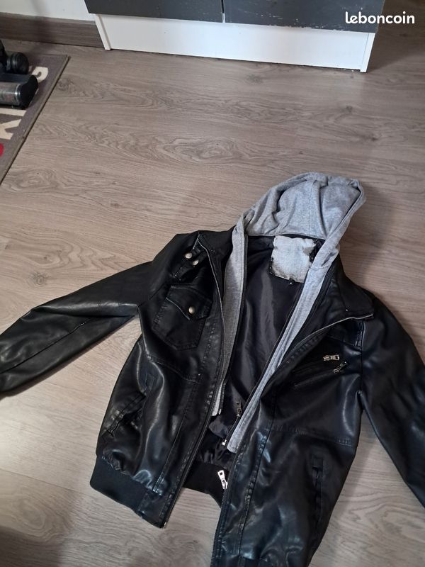Veste en imitation(cuir) (image 1)