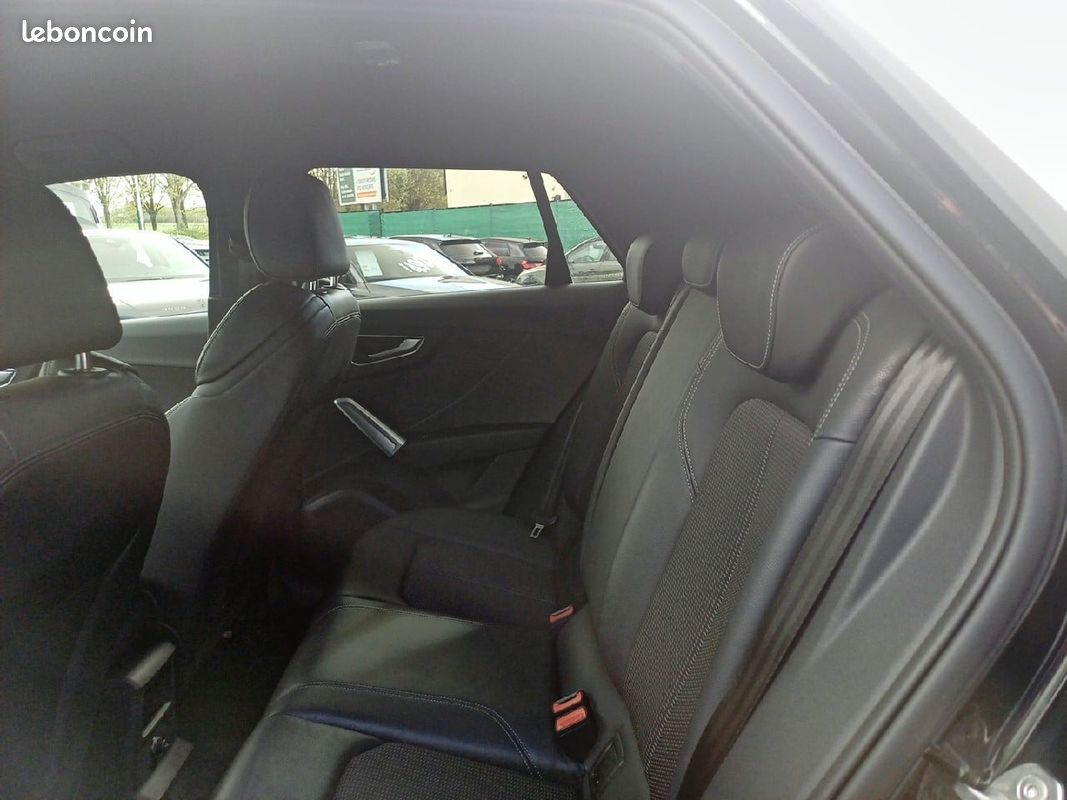 AUDI Q2 35 TFSI 150 S tronic 7 S line (image 17)