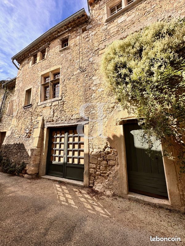 Maison 4 pièces 170 m² · à Salles-sous-Bois · 170 m² · 140 000 €