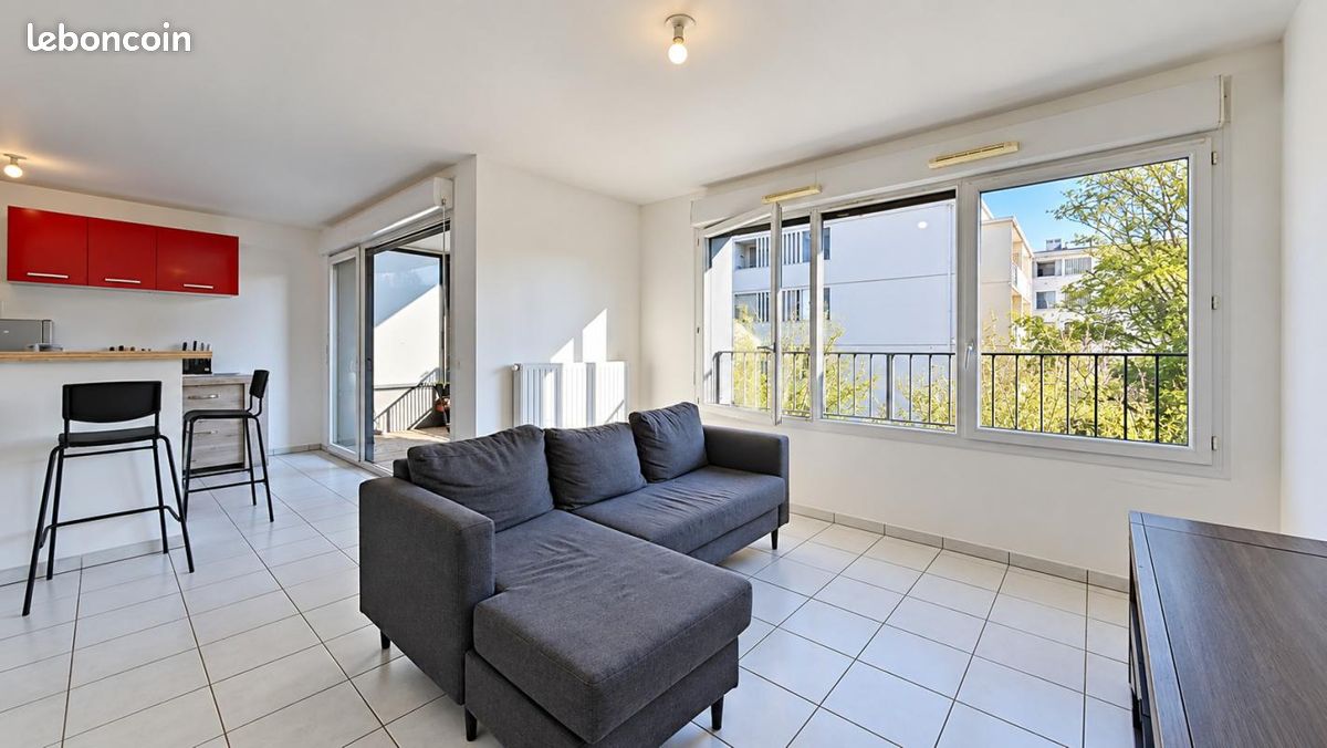 Appartement 3 pièces 62 m² · à Bron · 62 m² · 950 €/mois
