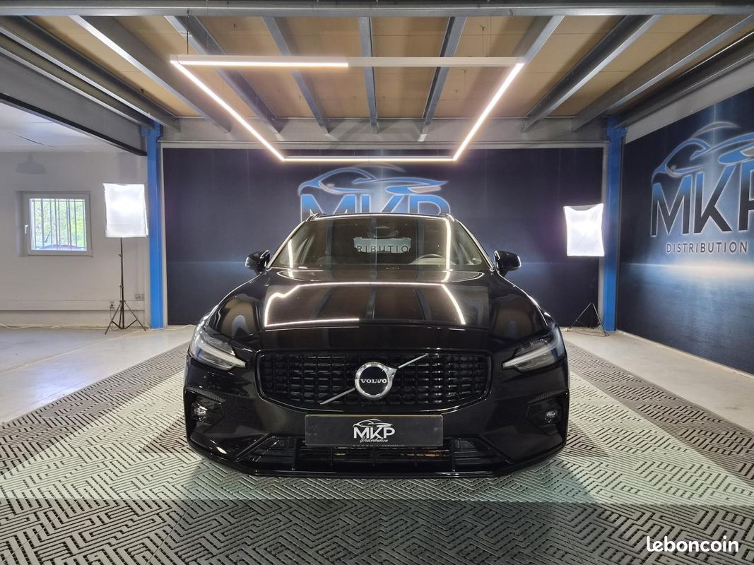 VOLVO V60 2.0 B4 197 Hybrid Style Dark Geartronic BVA (image 7)