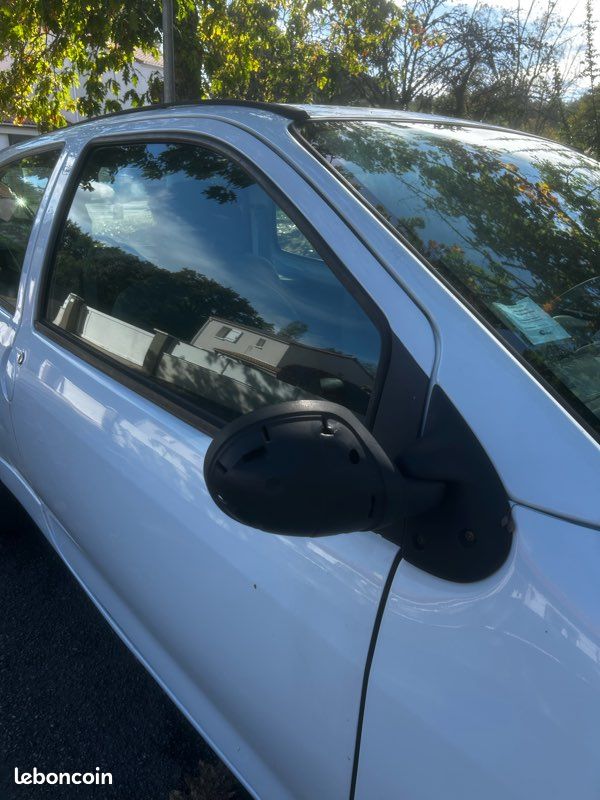 RENAULT Twingo 1 phase 2 blanche (image 9)