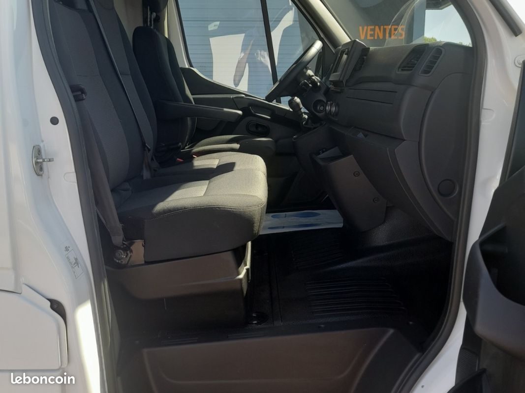 Renault master fourgon l3h2 blue dci 135 grand confort prix 15000 euros ht (image 12)