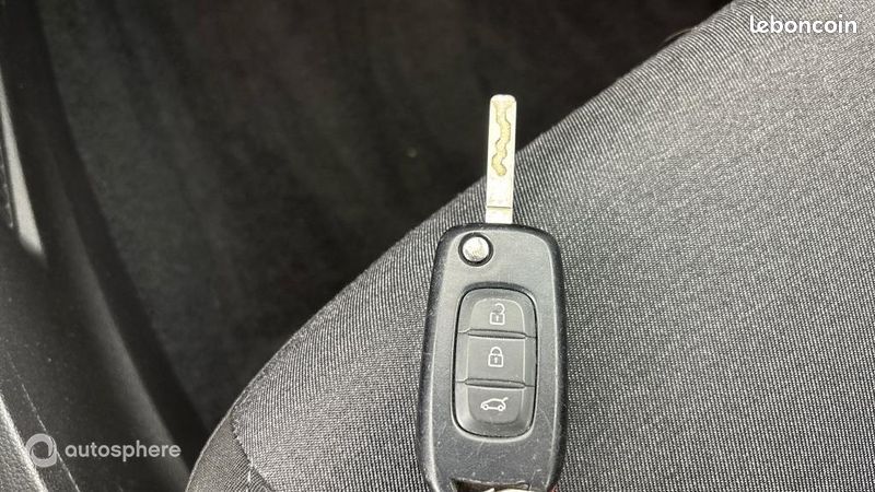 Renault Clio 1.6 E-Tech 140ch Zen -21 (image 16)