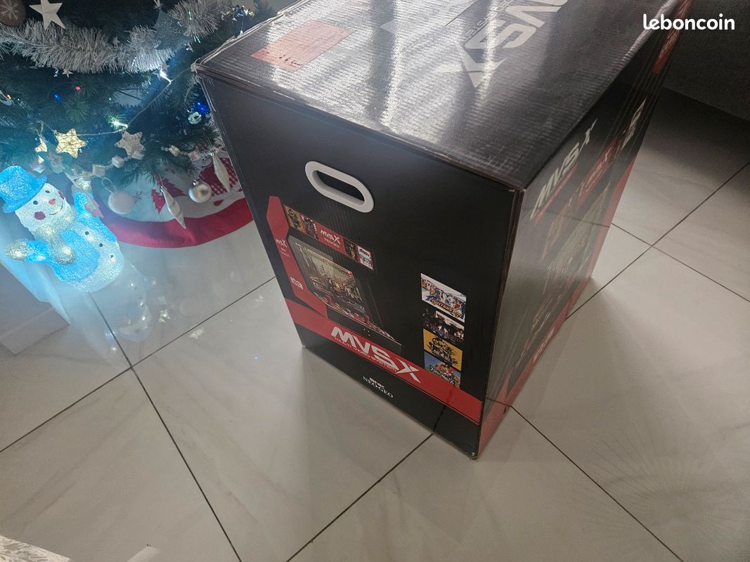 Lot 1 boîte neogeo mvsx 1 boîte ps5 abîmée et une boite vr2 abîmé (image 3)